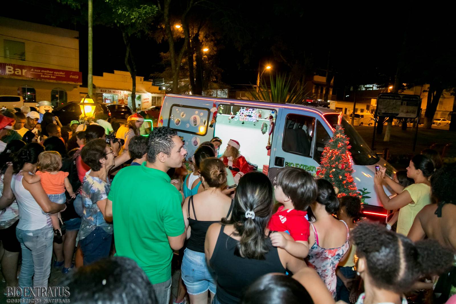 Papai Noel na Praça São Sebastião - 2015 - Alvinópolis (19)